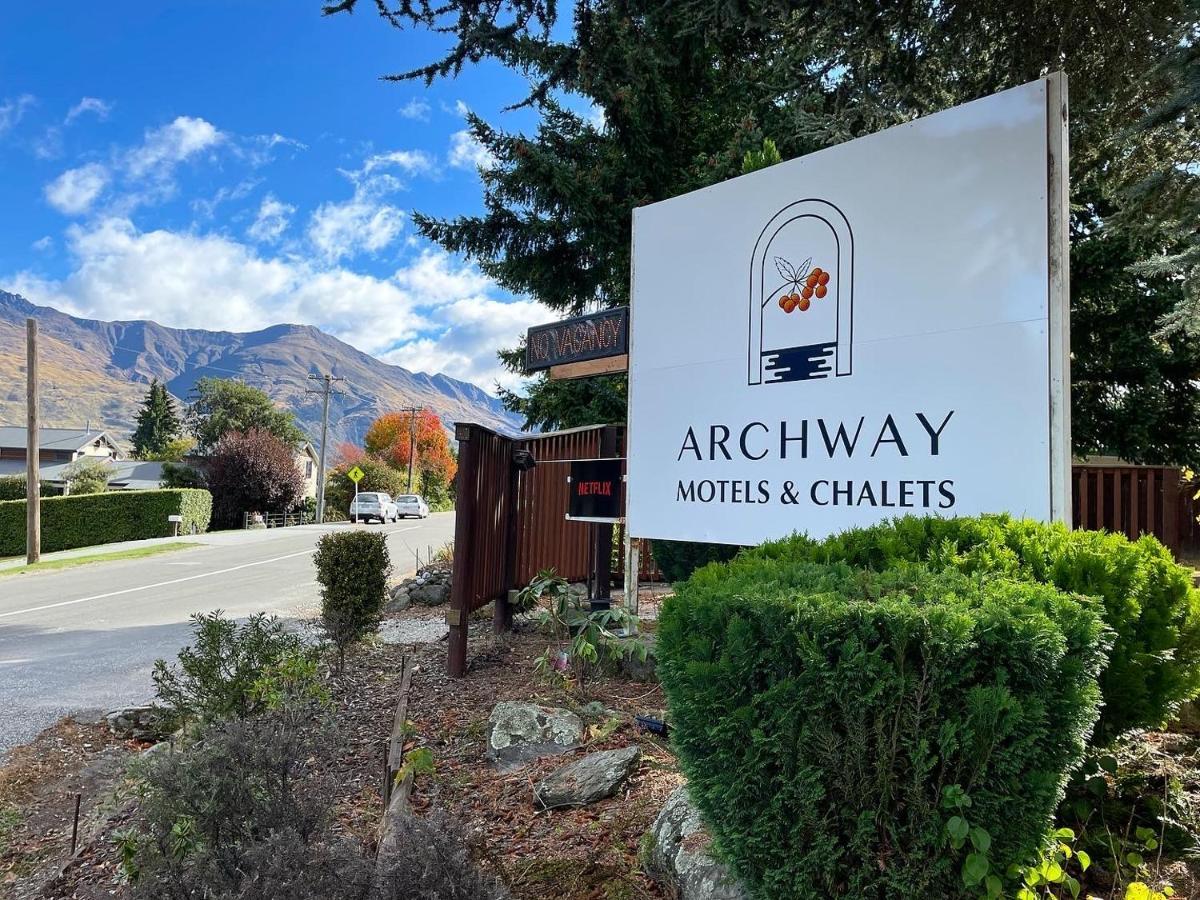 Motel Archway & 4*