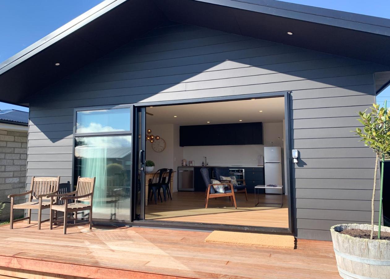 3 - Sunny Brand New House Wanaka