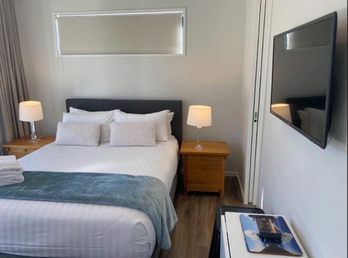 Fabulous On Farrant Apartment *