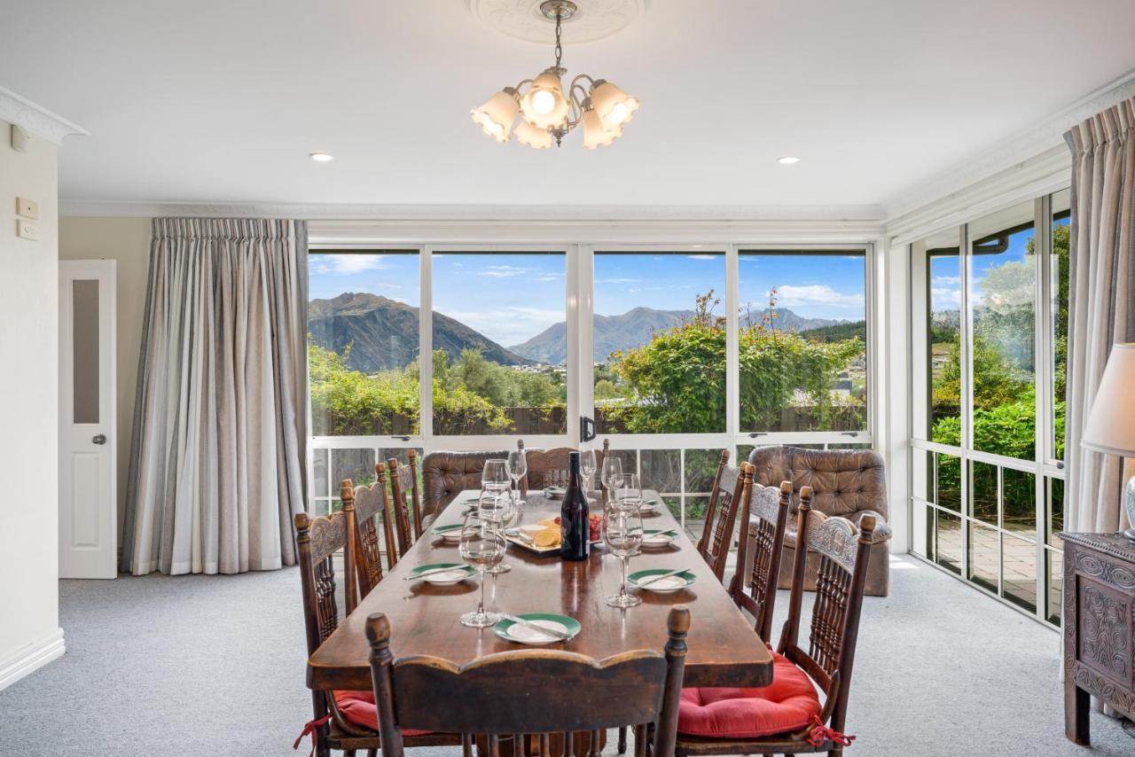 Holiday home Manuka Views - *