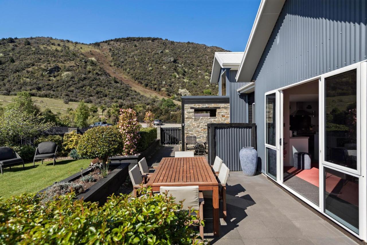 Mt Iron Manor Holiday home *