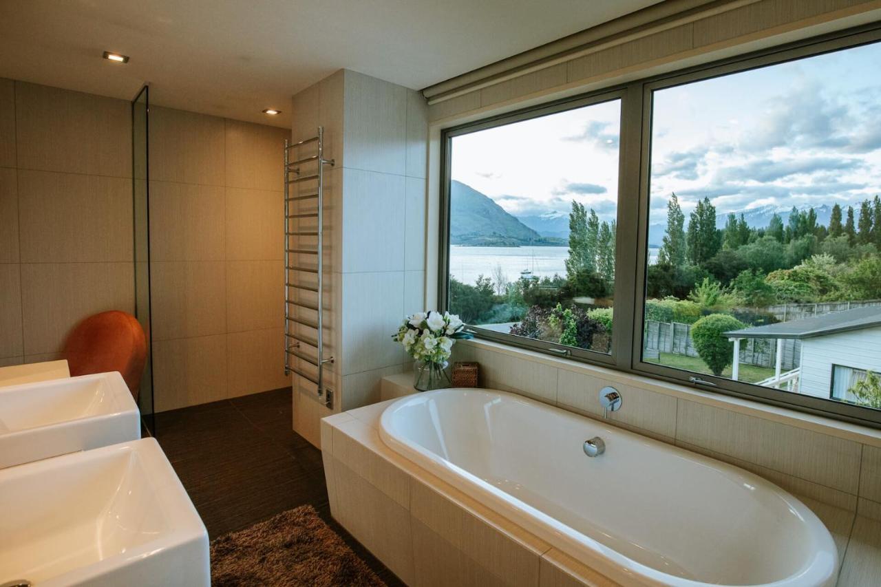 Holiday home Lakeside Road - Sleeps 8 - Views - Front