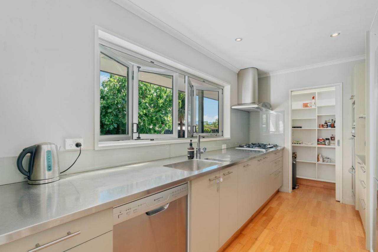 Holiday home Views On Koru Wanaka