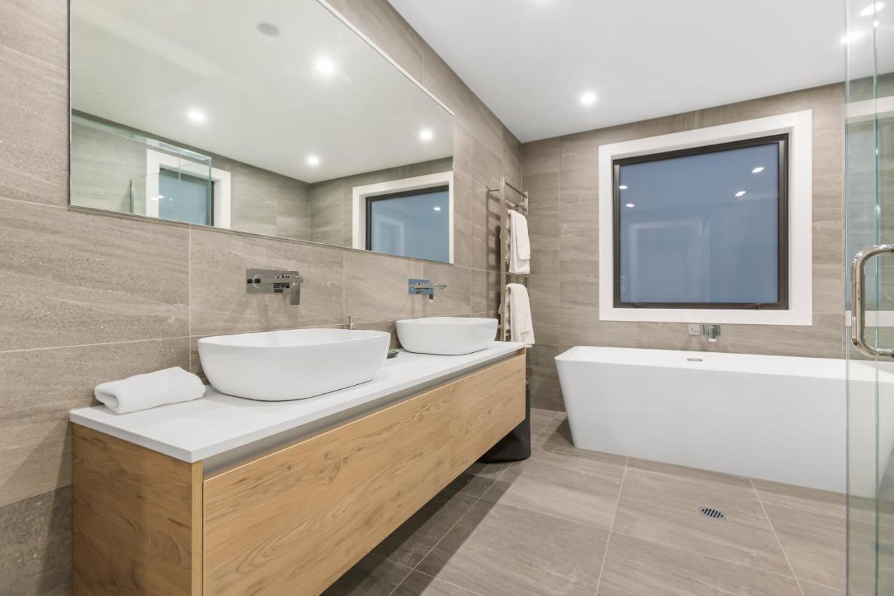 The Rocks By Sotheby's Luxury Homes *