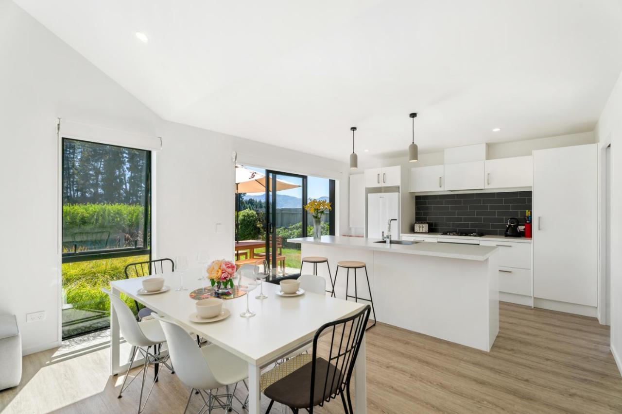Northlake Hideaway -