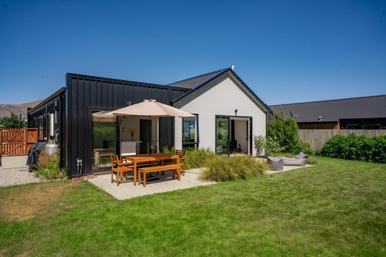 Northlake Hideaway -