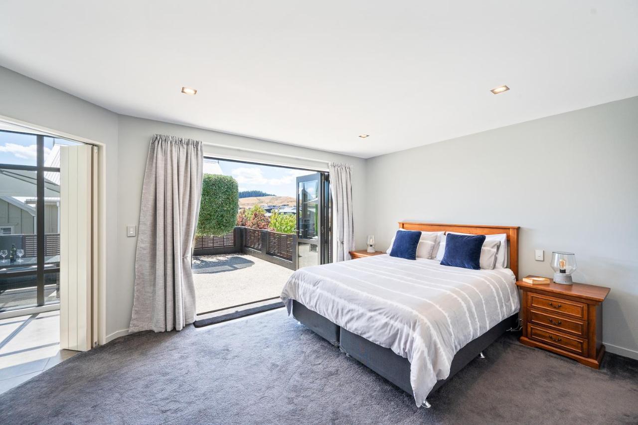 Ironside Lakeview Townhouse Holiday home