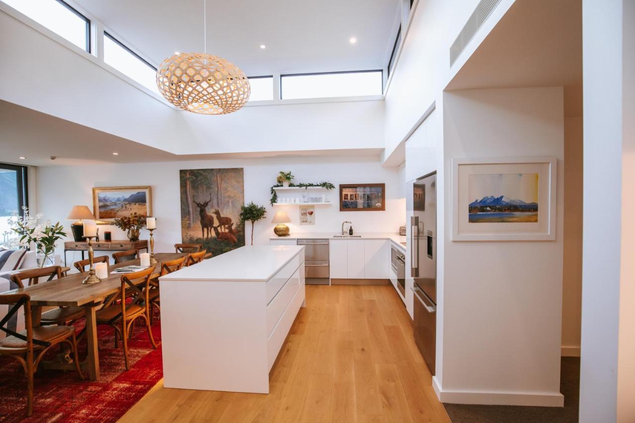 Nautilus Penthouse Apartment *