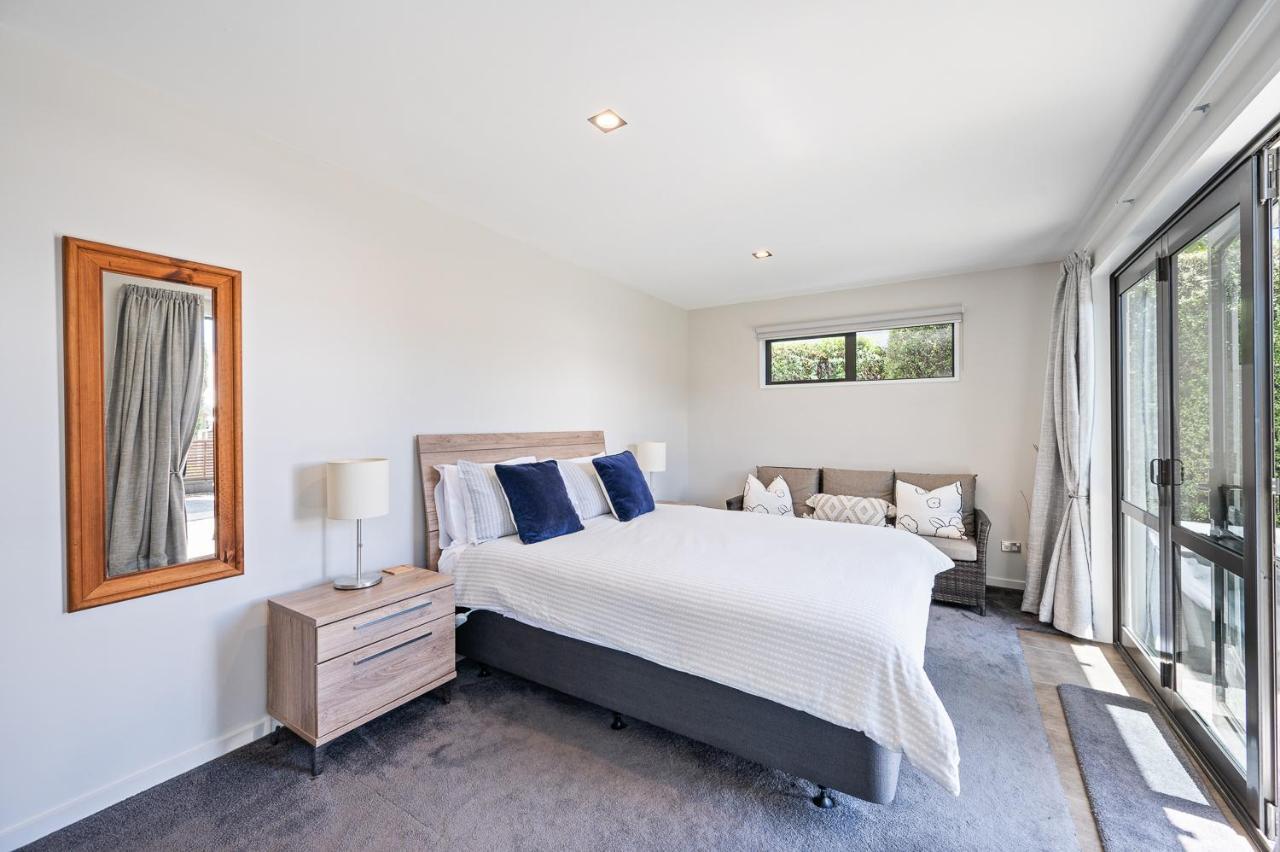 Ironside Lakeview Townhouse Wanaka