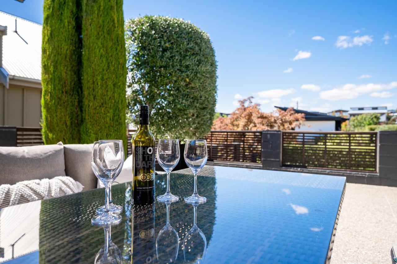 Ironside Lakeview Townhouse Wanaka