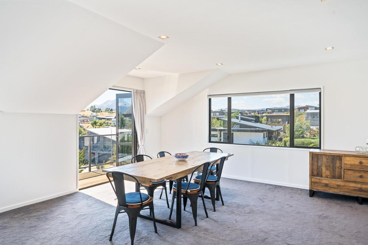 Ironside Lakeview Townhouse Holiday home