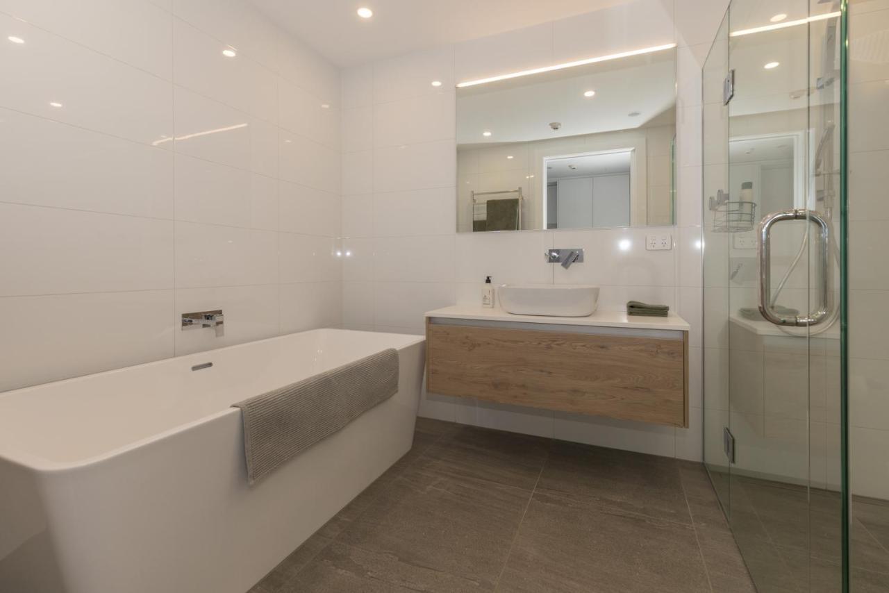 26 - Lakefront Location - Swimming Pool - - Gym