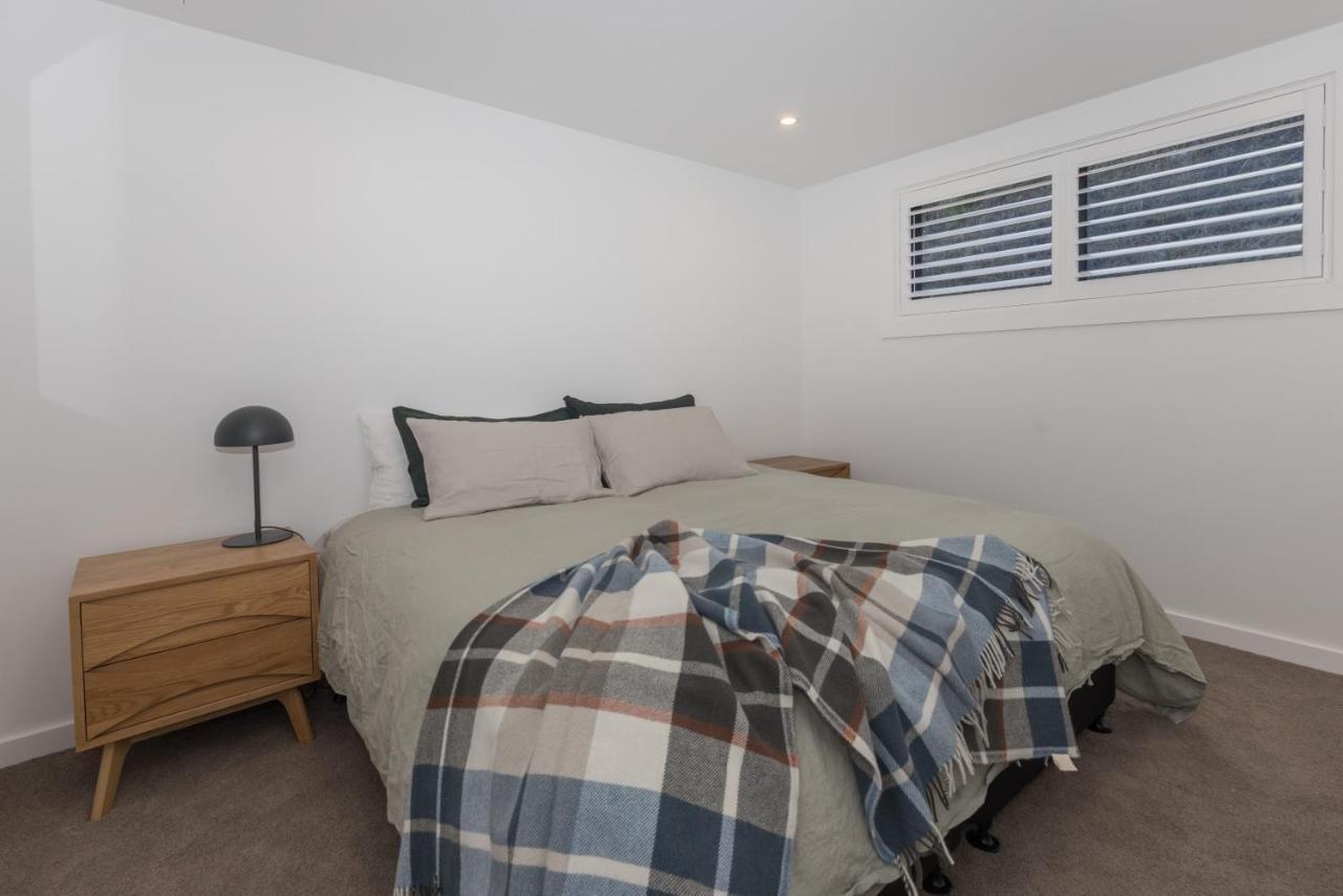 Apartment 26 - Lakefront Location - Swimming Pool - - Gym