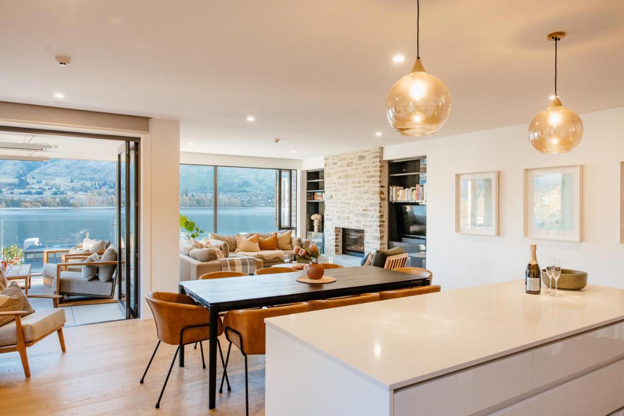 26 - Lakefront Location - Swimming Pool - - Gym Apartment