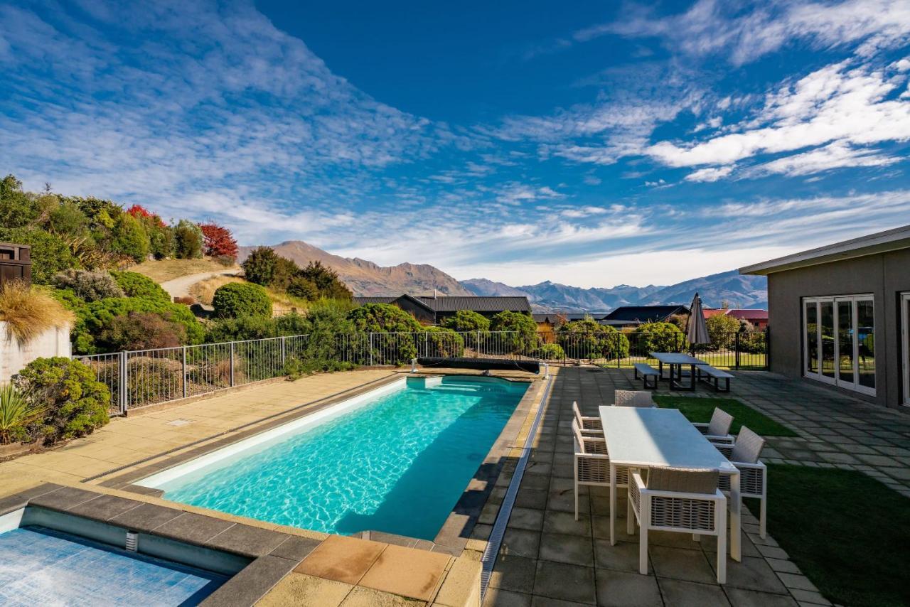 Alpine Retreat - 3 Bedroom Apartment *