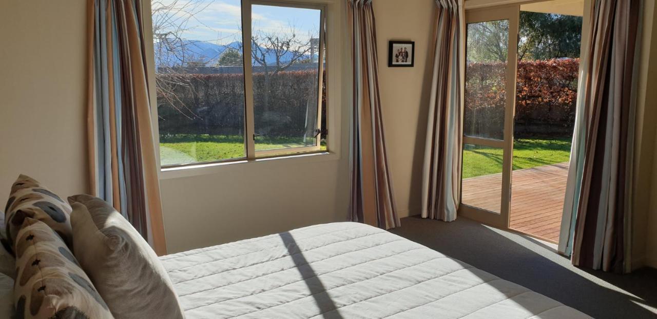 Meadowstone Executive Close To Villa *