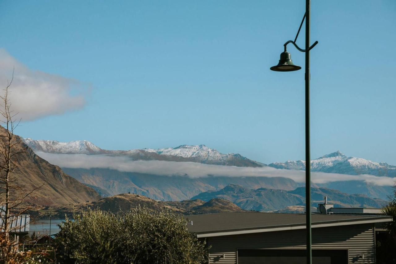 On The Rocks - Sleeps 8 - Family Friendly Wanaka