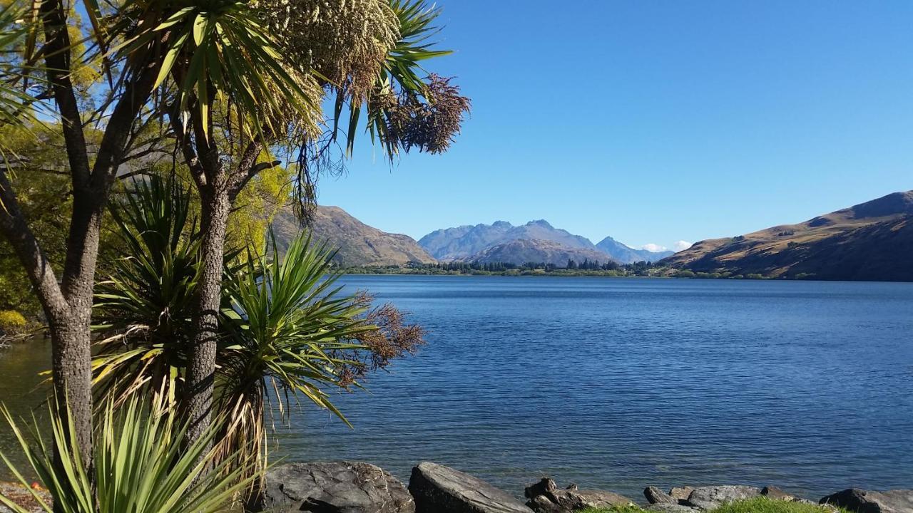 Hawea Heaven: Superking Beds + Hot Tub + Mountain Wanaka