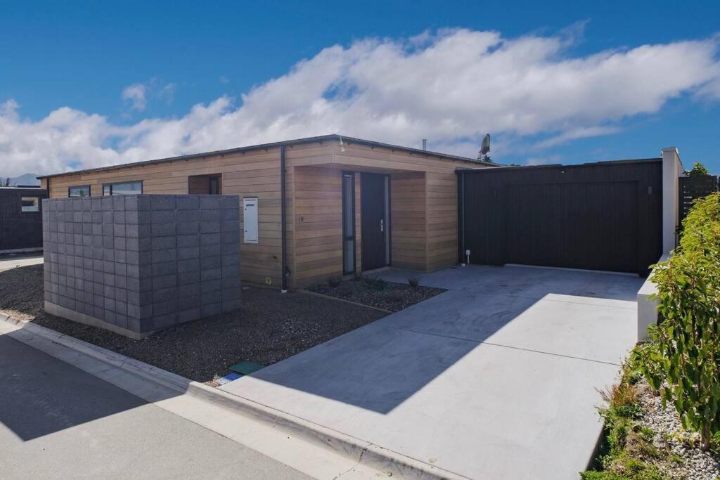 Fantail Corner Holiday home *