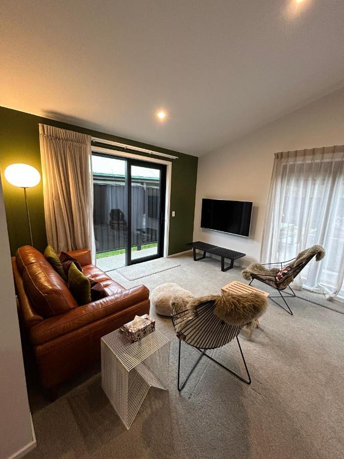 Holiday home Escape - Modern 2 Bedroom House Wanaka