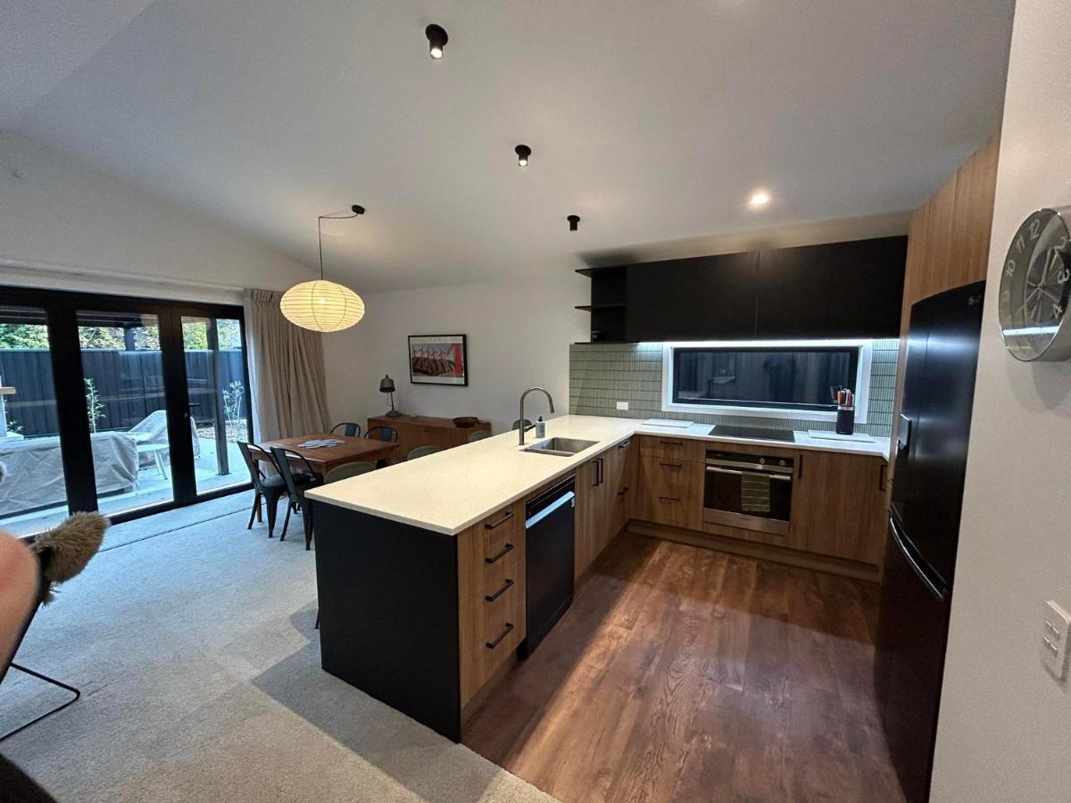 Holiday home Escape - Modern 2 Bedroom House *