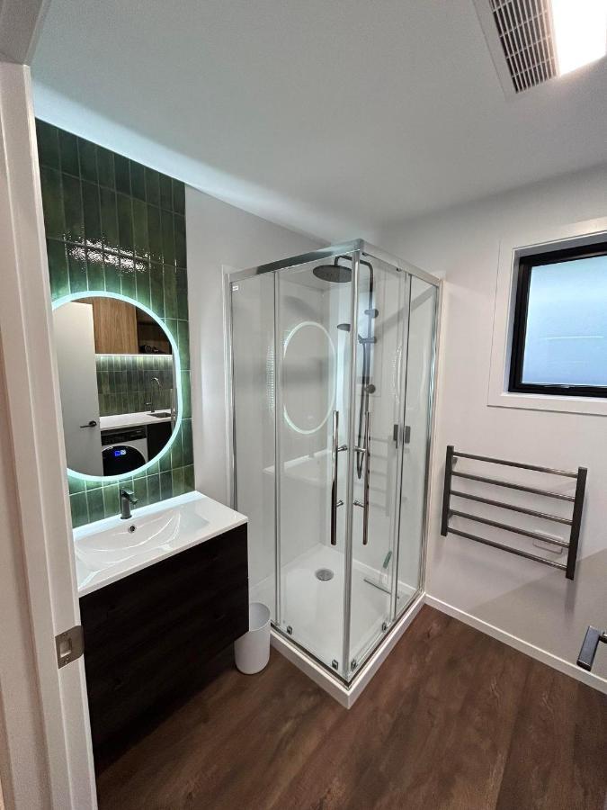 Escape - Modern 2 Bedroom House *