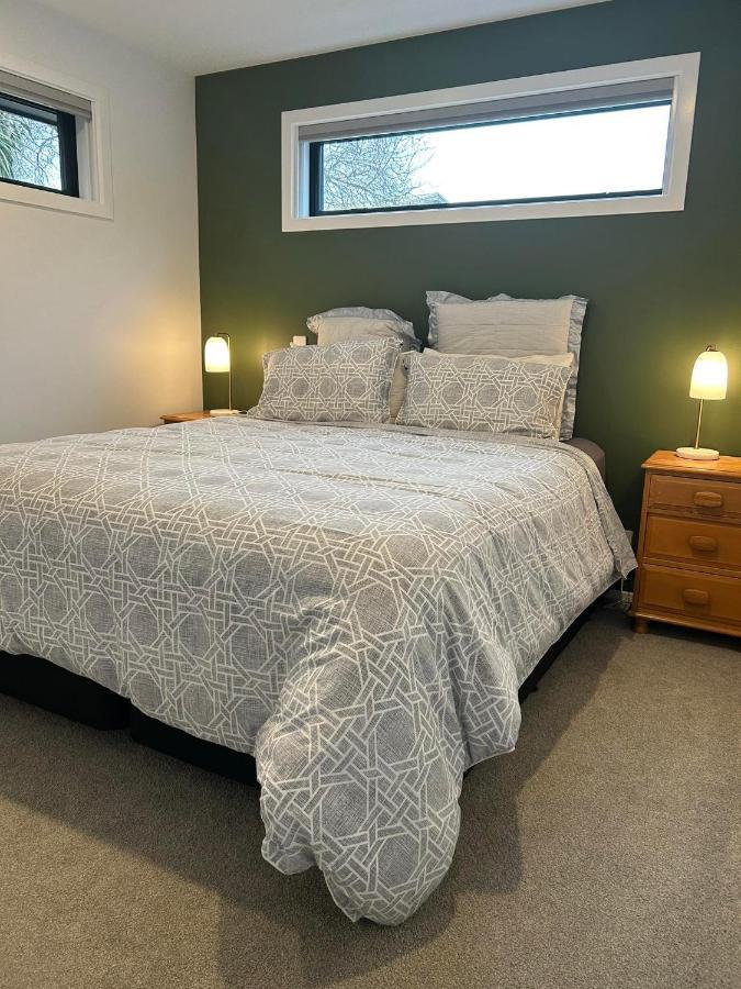 Holiday home Escape - Modern 2 Bedroom House Wanaka