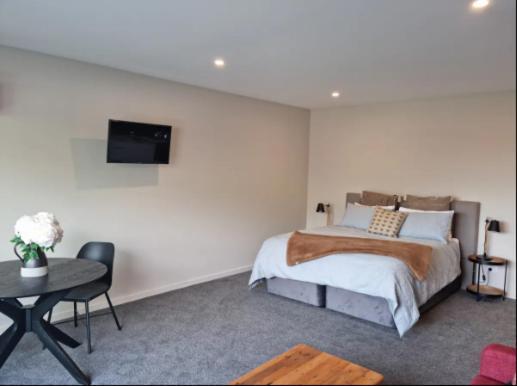 On Sapphire Guest house