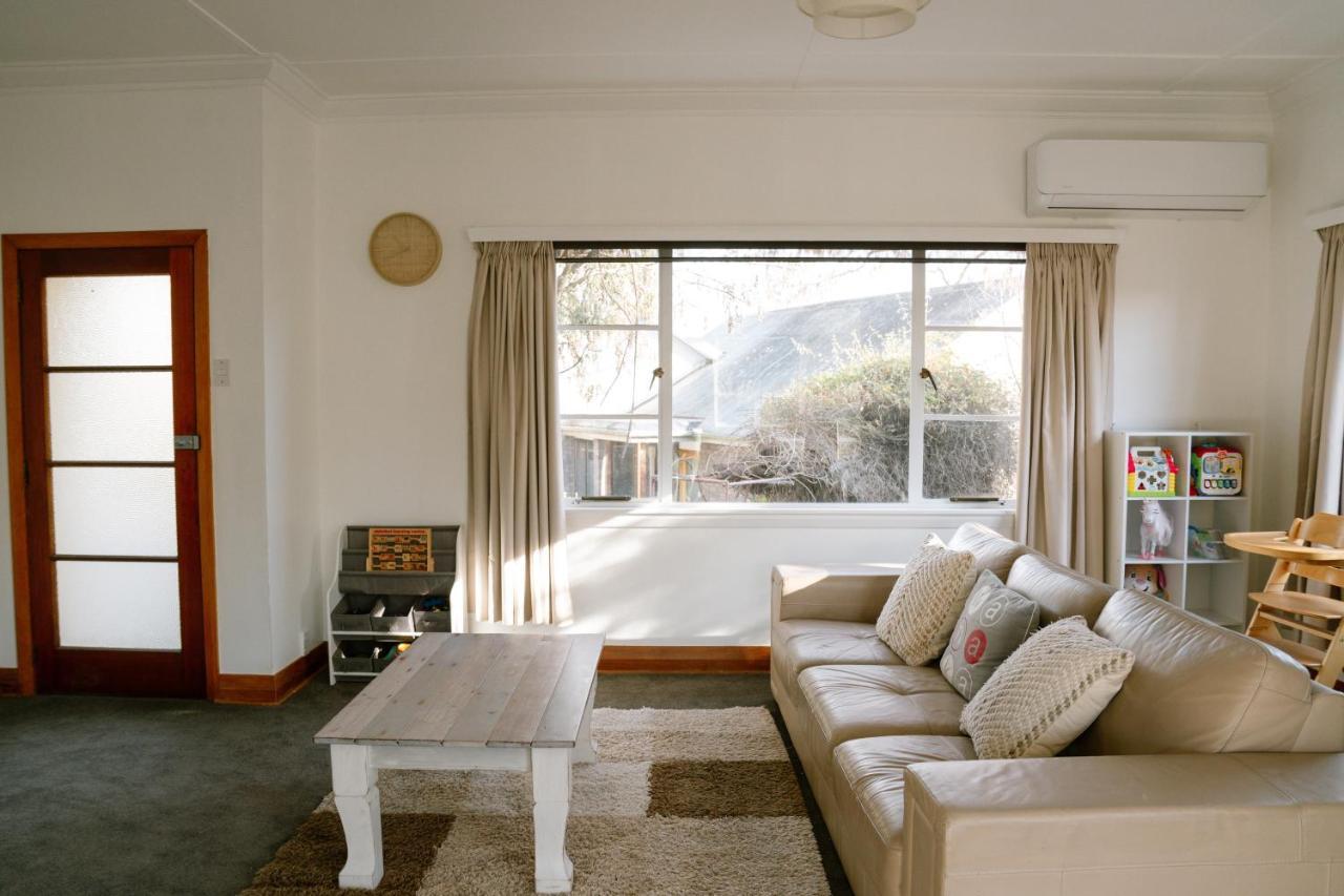 Steps To & Supermarket In Holiday home