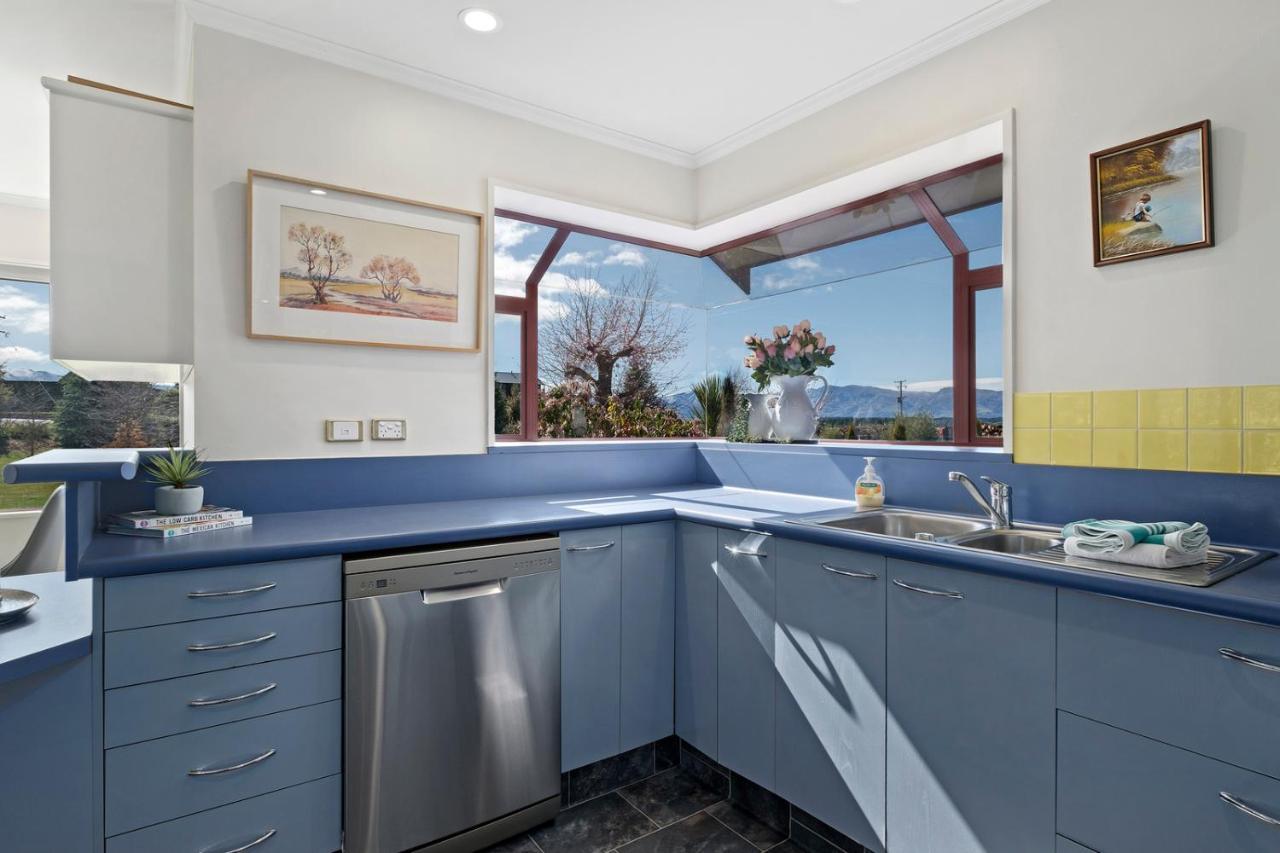 Mountain Majesty On Orchard-wanaka Holiday home