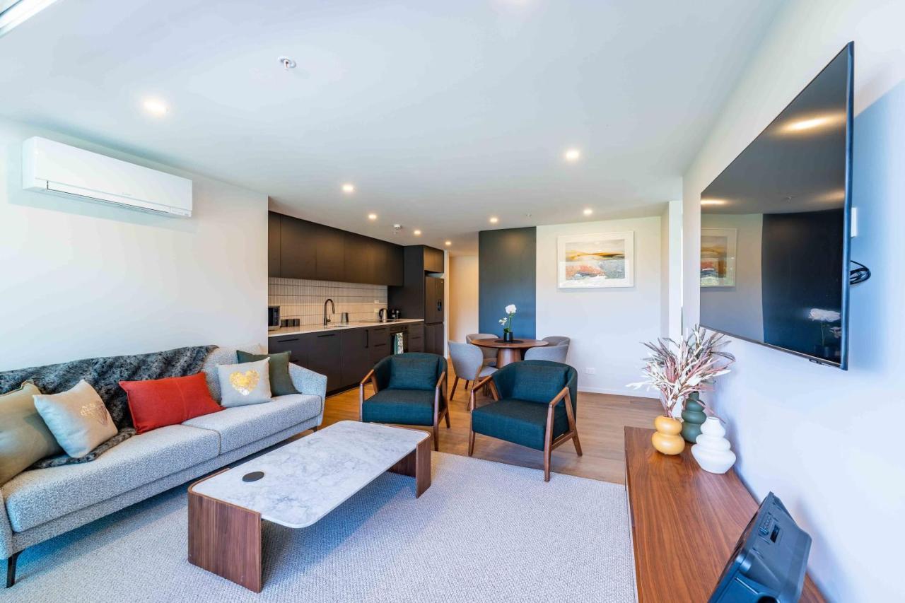 Majestic Mountain-view Retreat Wanaka