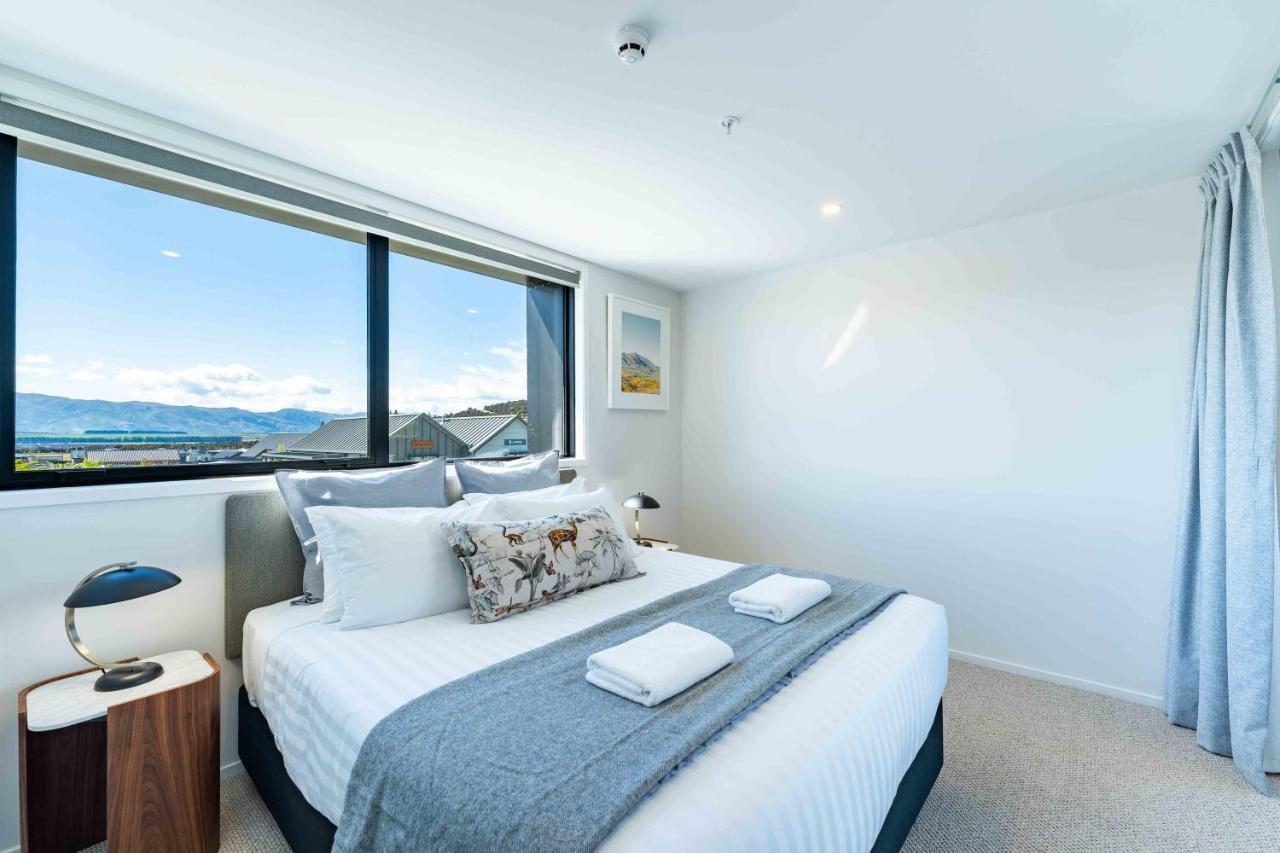 Majestic Mountain-view Retreat Wanaka