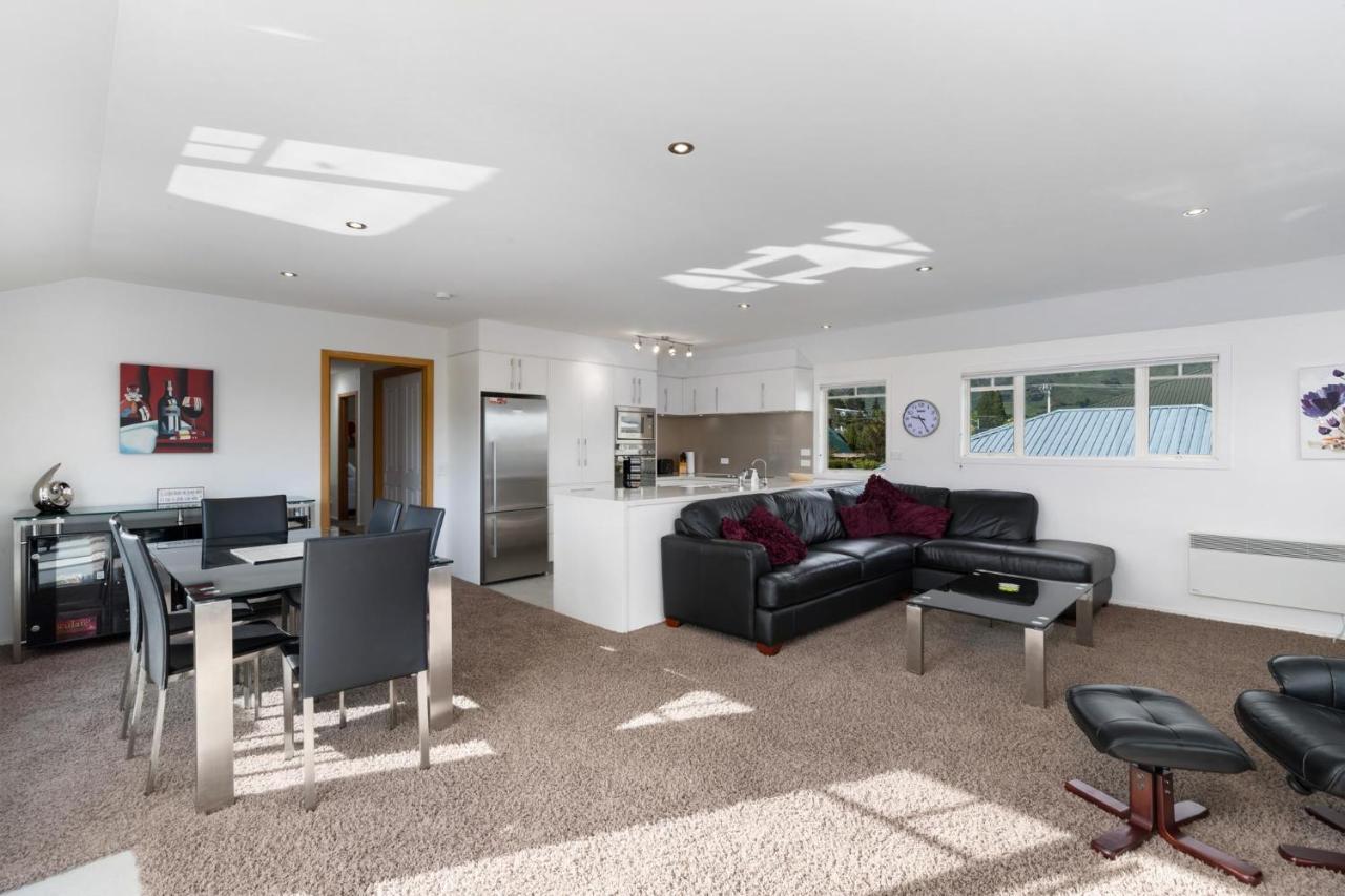 Clearwater Court Apartment *
