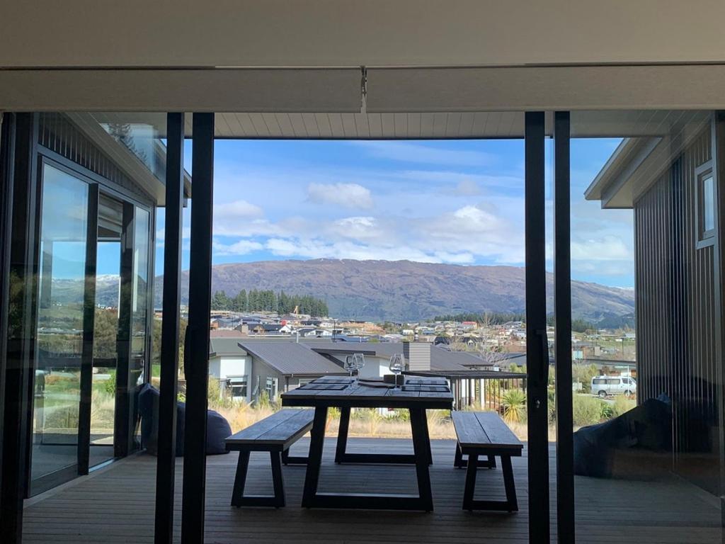 With Mountain Views Holiday home