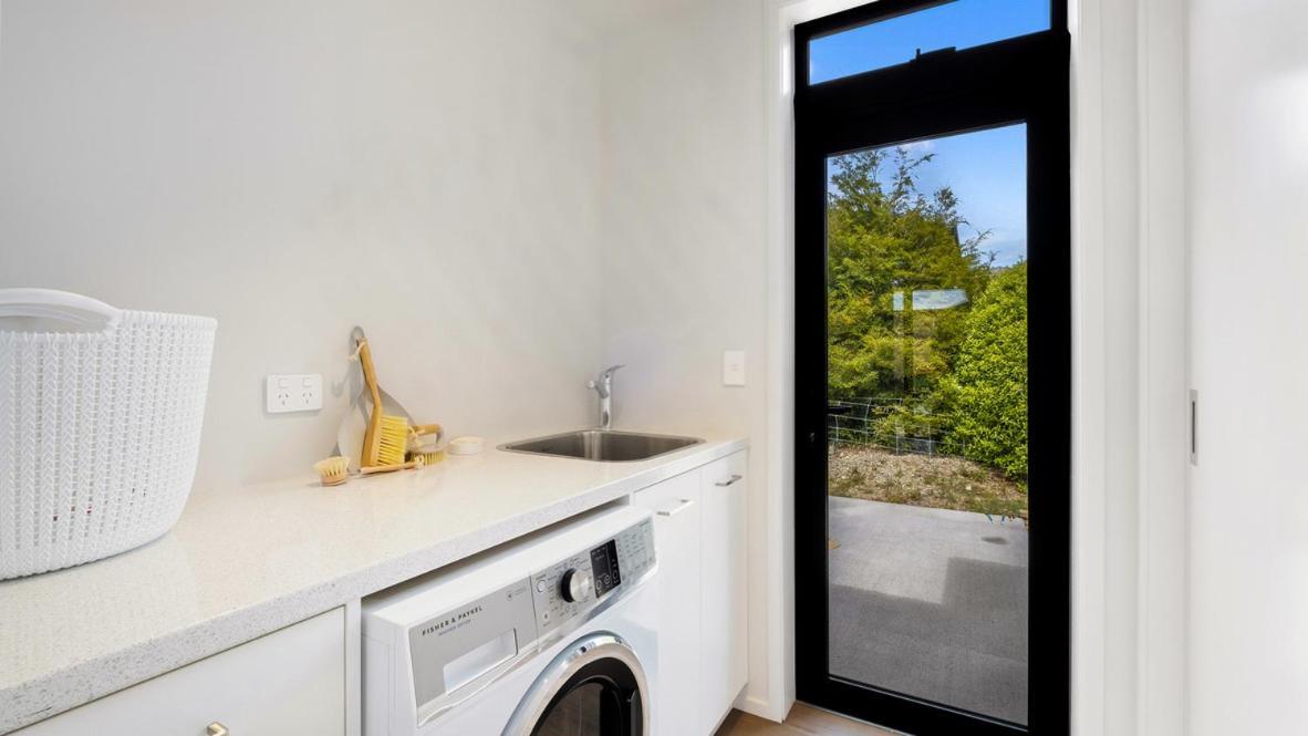 With Mountain Views Holiday home Wanaka