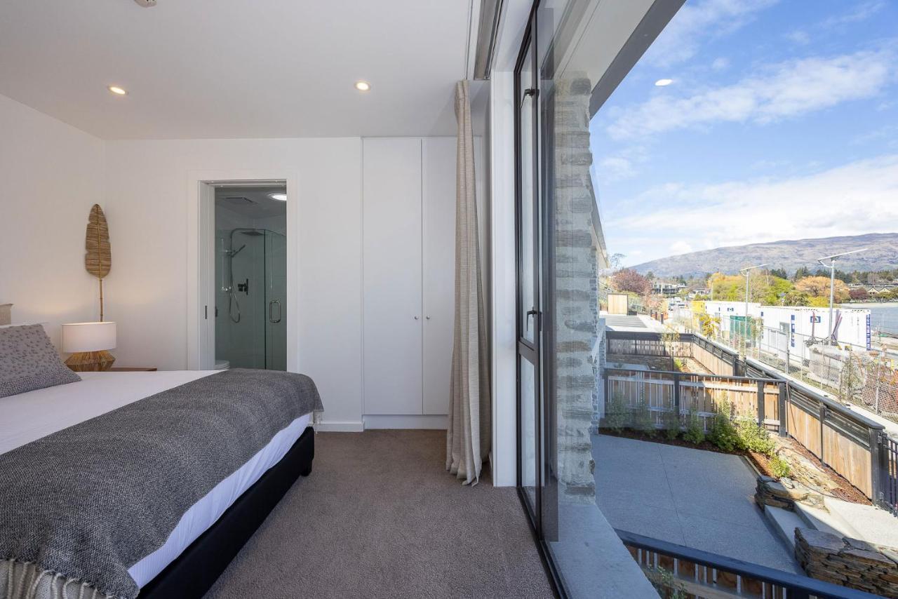 Marina Views - Luxury Apartment *