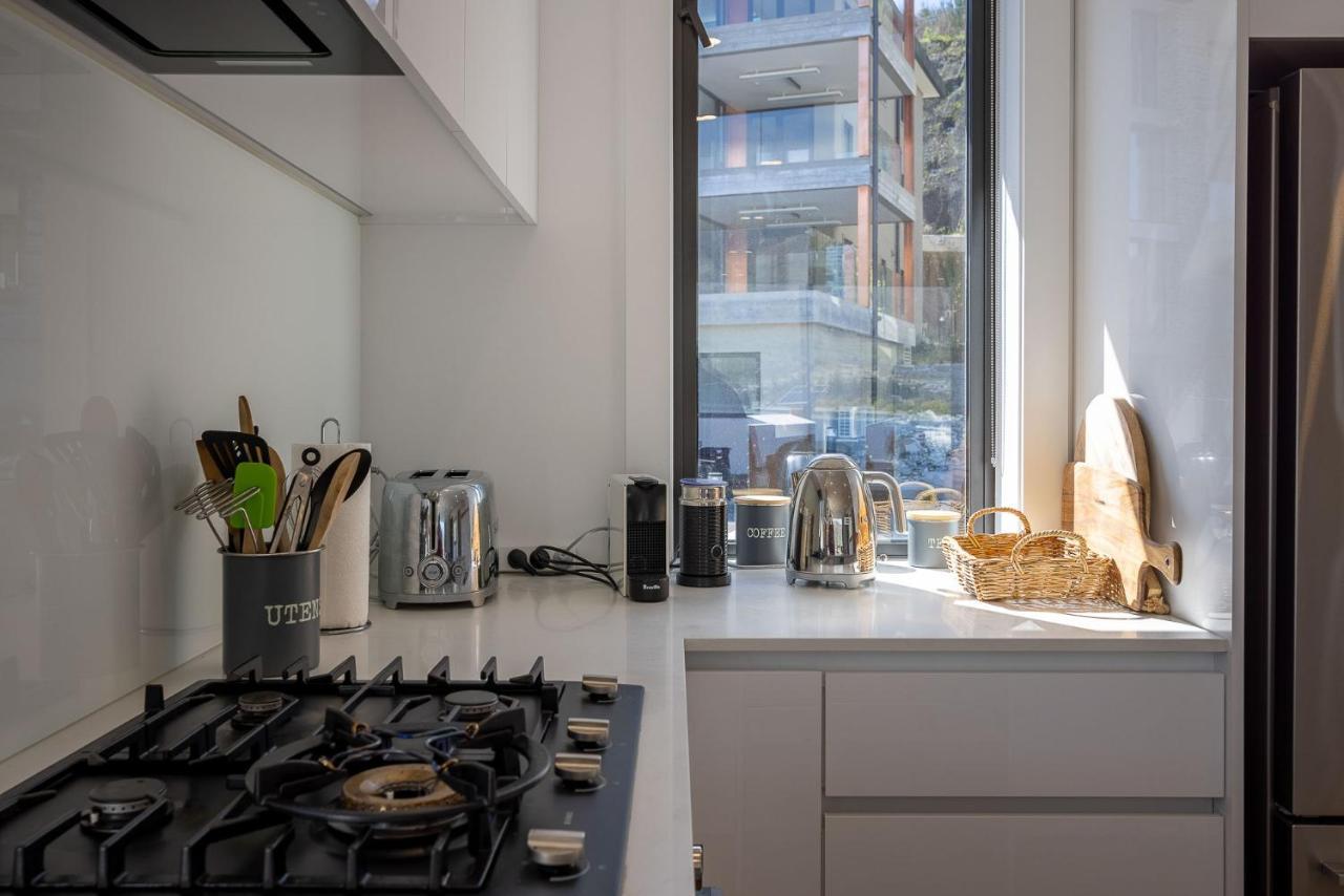 Apartment Marina Views - Luxury *