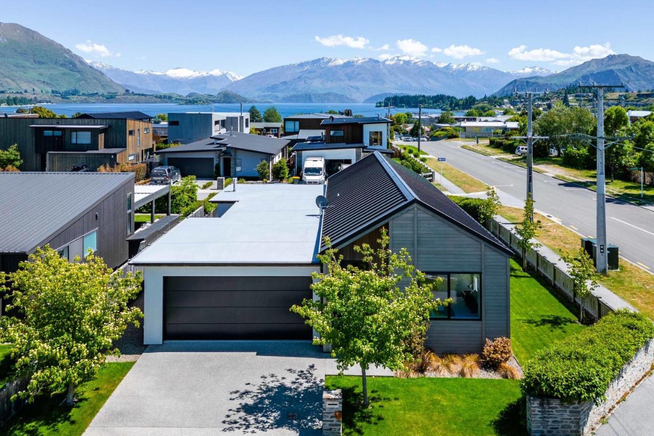 Serenity Haven: Retreat With Panoramic Views Holiday home *