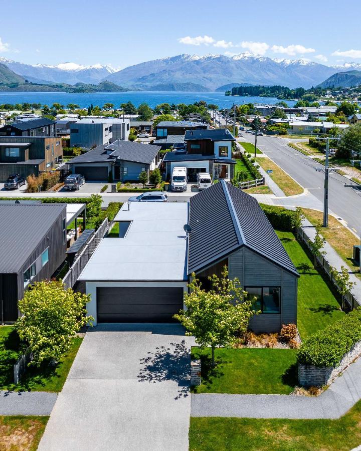 Holiday home Serenity Haven: Retreat With Panoramic Views Wanaka