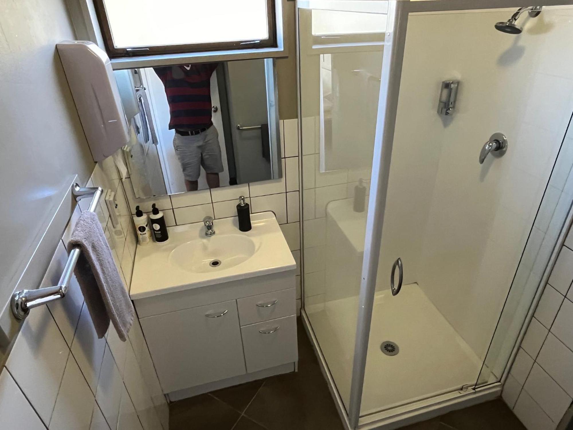 Manuka Crescent Motel 3*