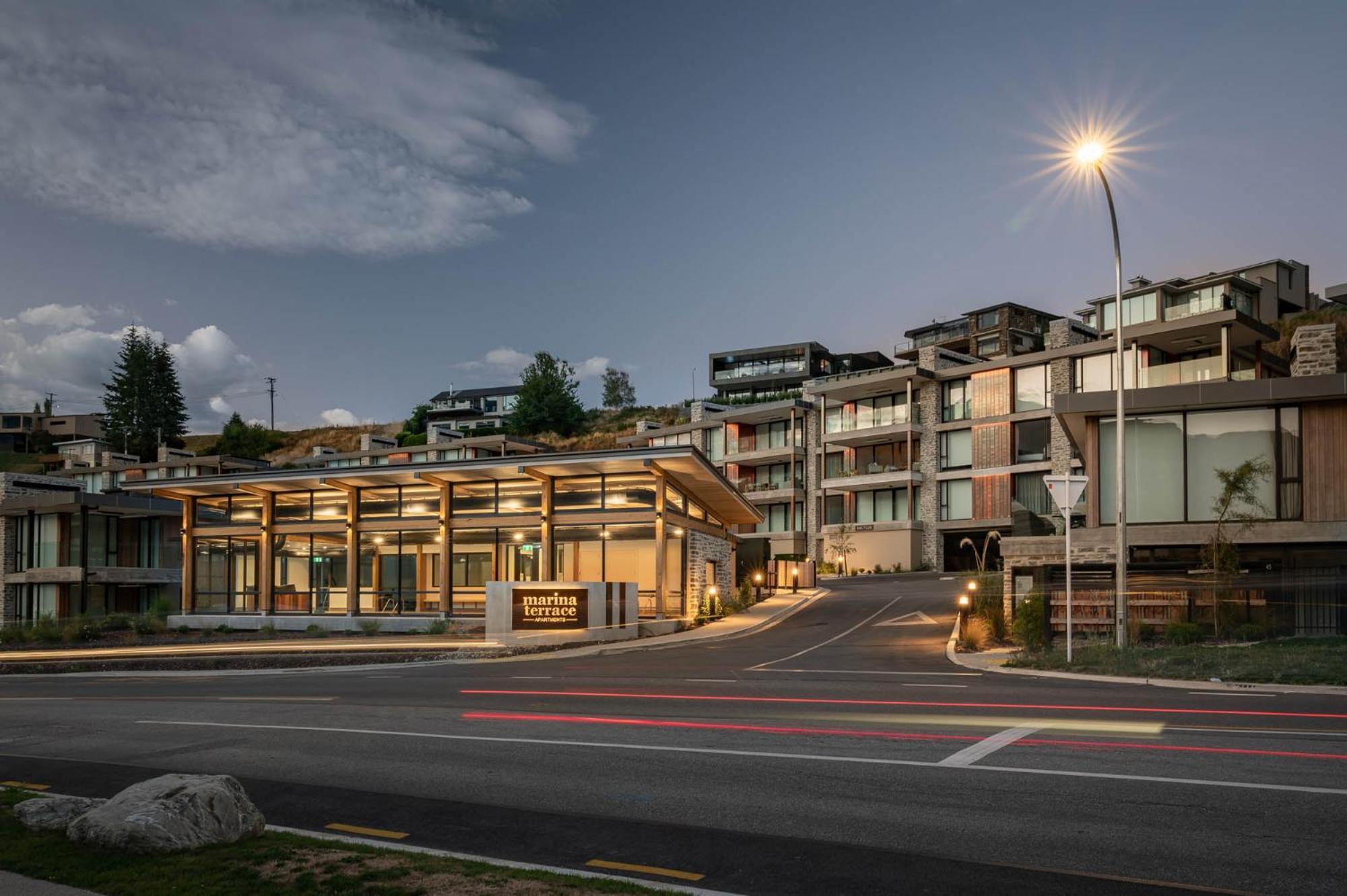 Marina Terrace Apartments, Apartment