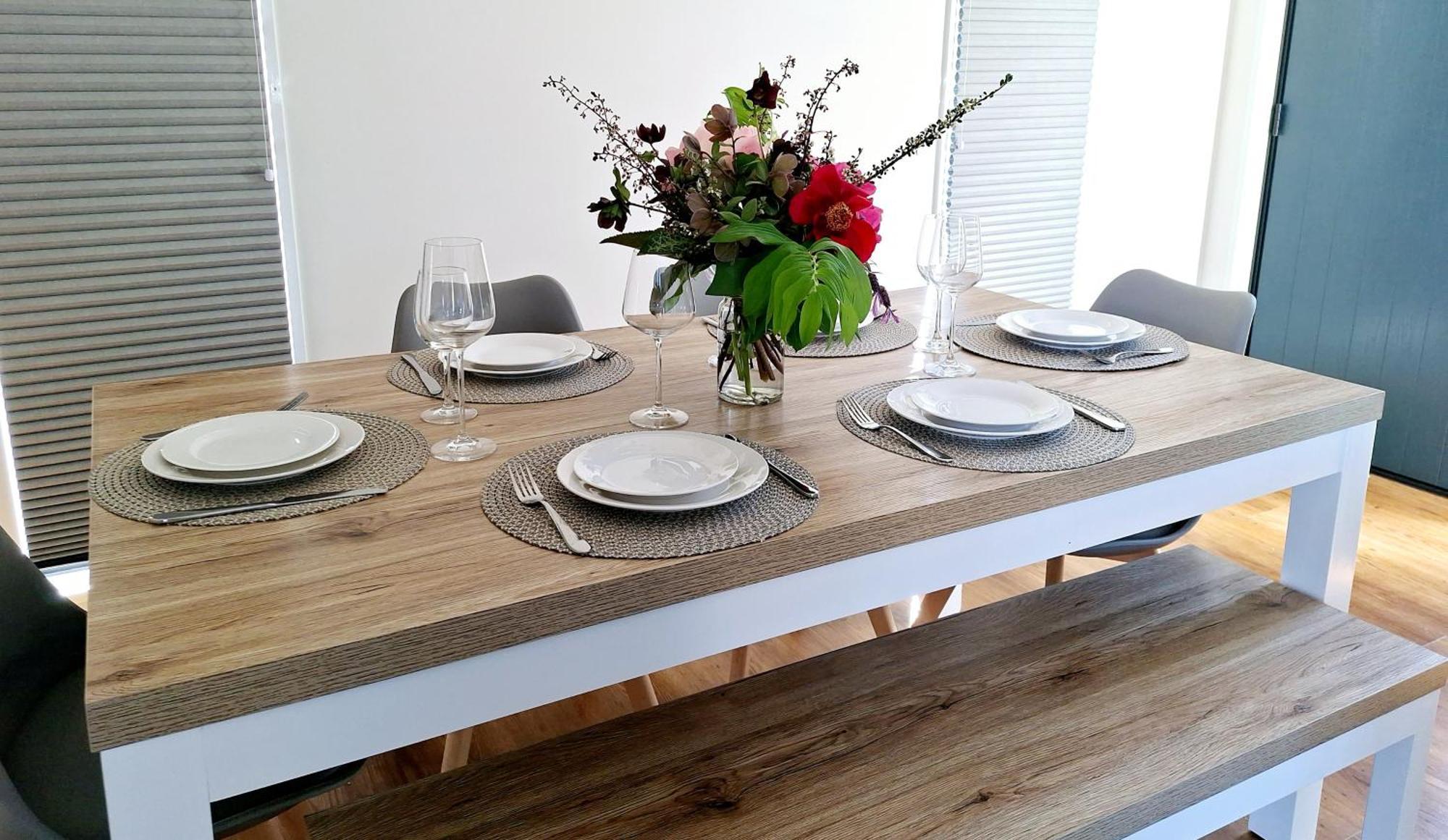 The Sun Catcher Three Bedroom Perfect For Families Holiday home Wanaka