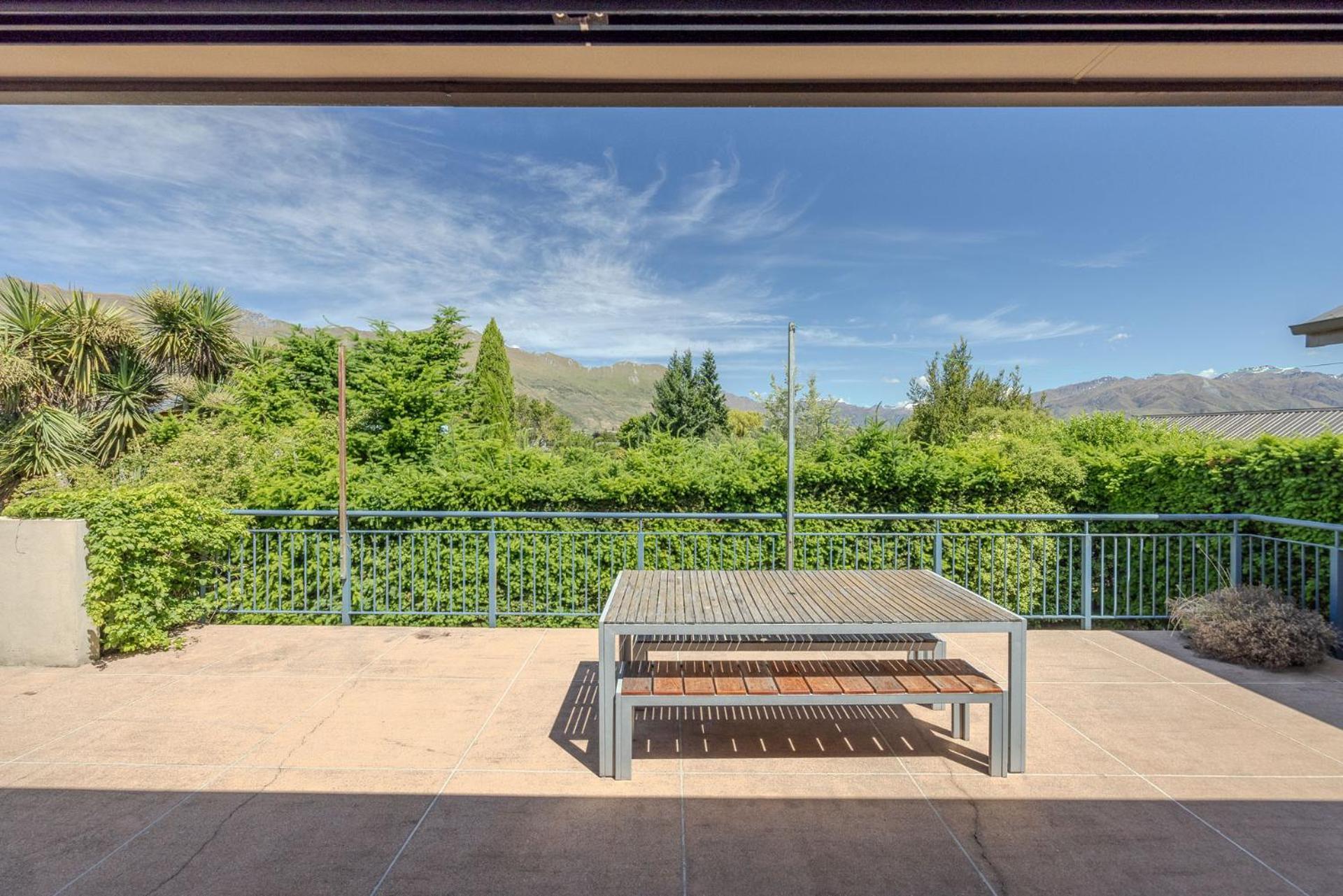 Terrific Views On Totara Holiday home Wanaka