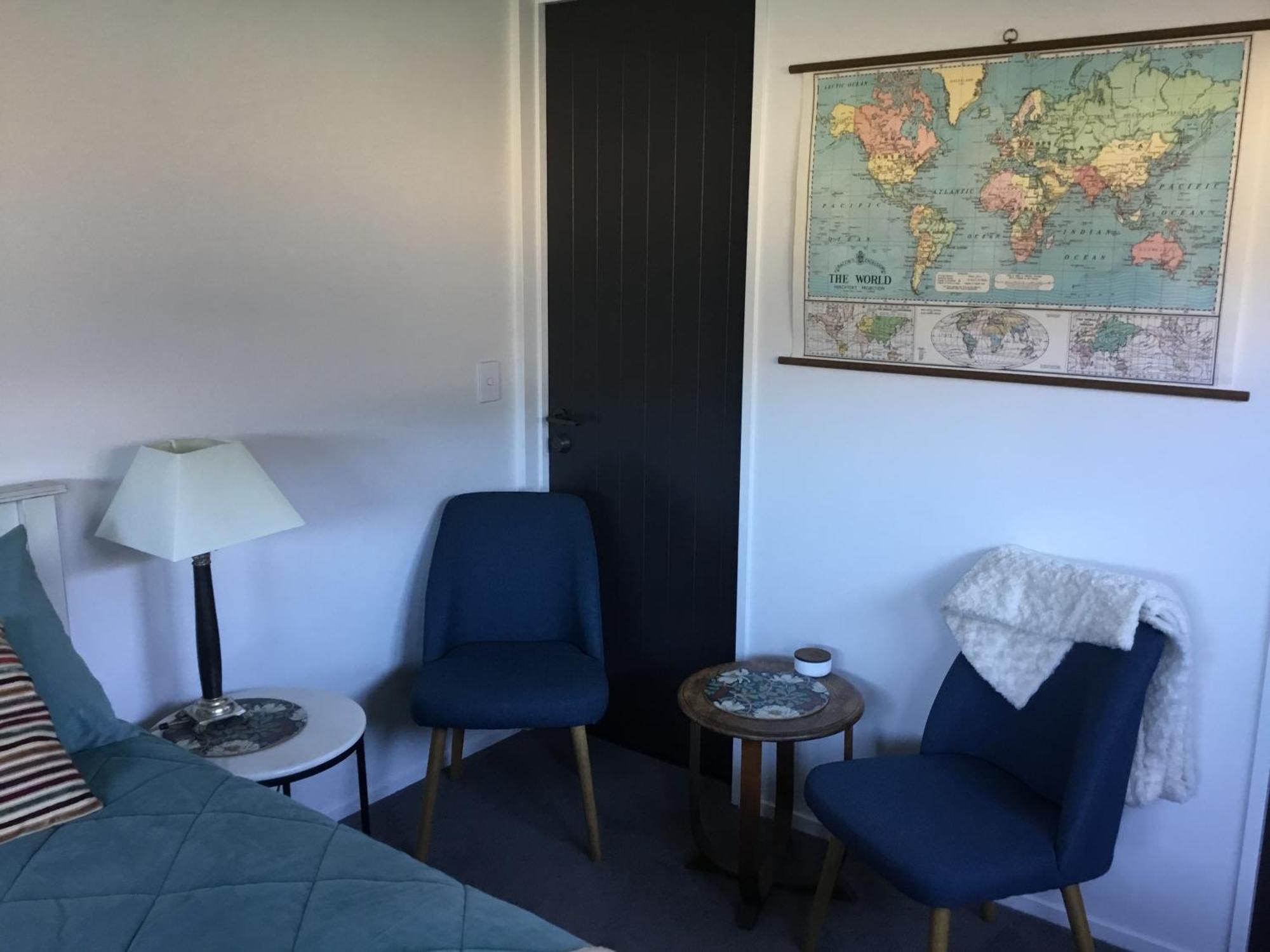 Cozy Stylish Entry Off Northburn Road Apartment