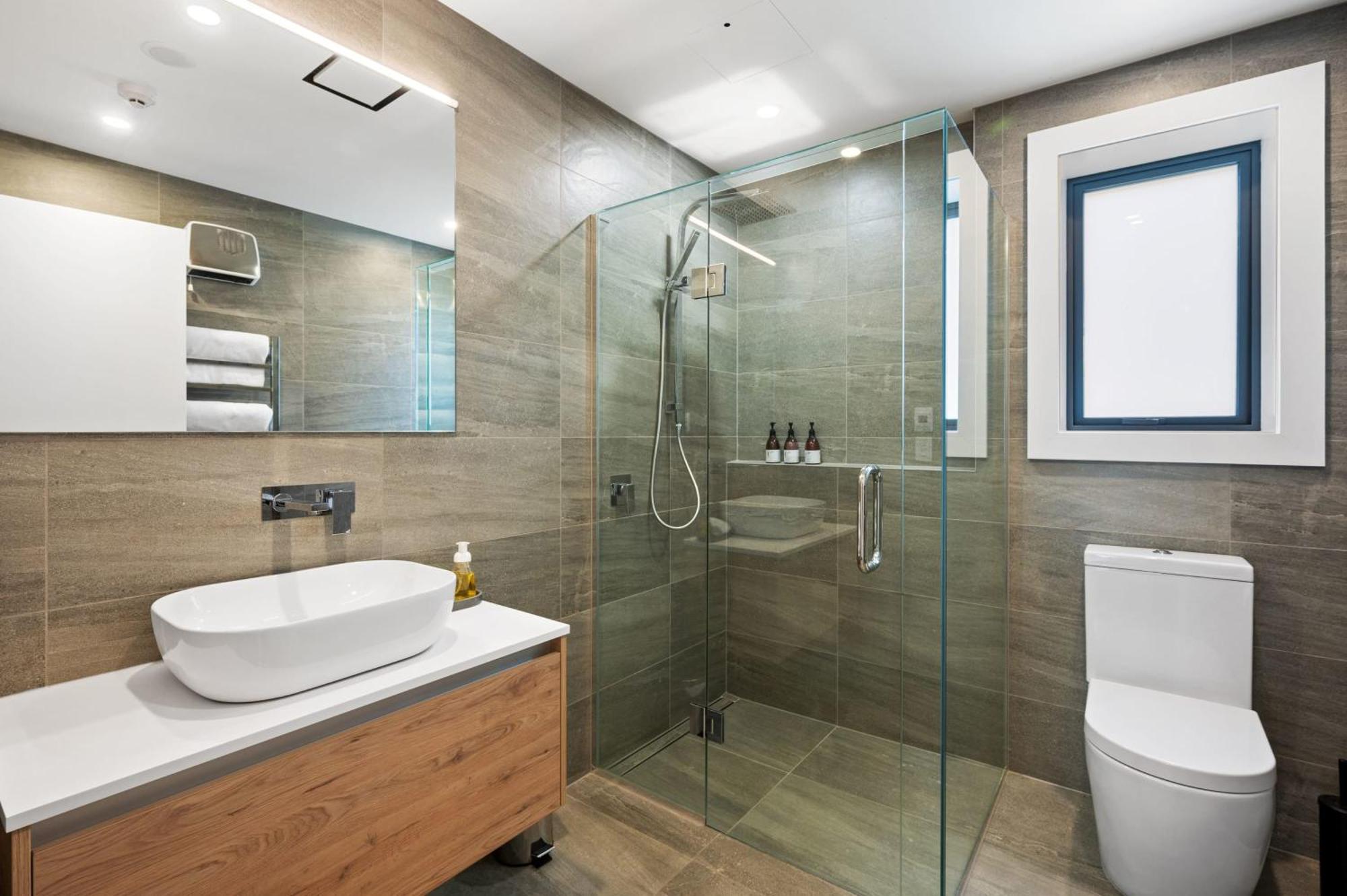 Apartment Lakeside Luxury 2 Bedroom Wanaka
