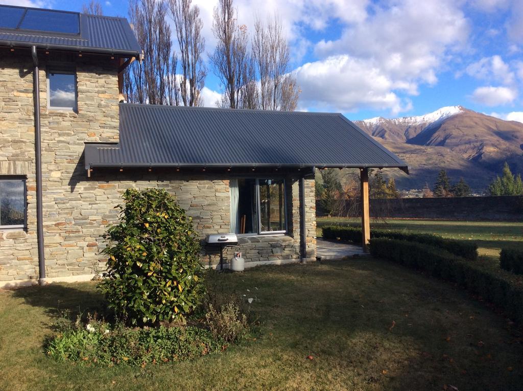 Motel Golfcourse Road And Wanaka