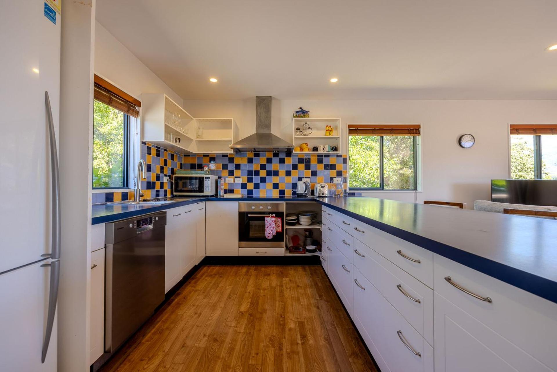 Terrific Views On Totara Holiday home *