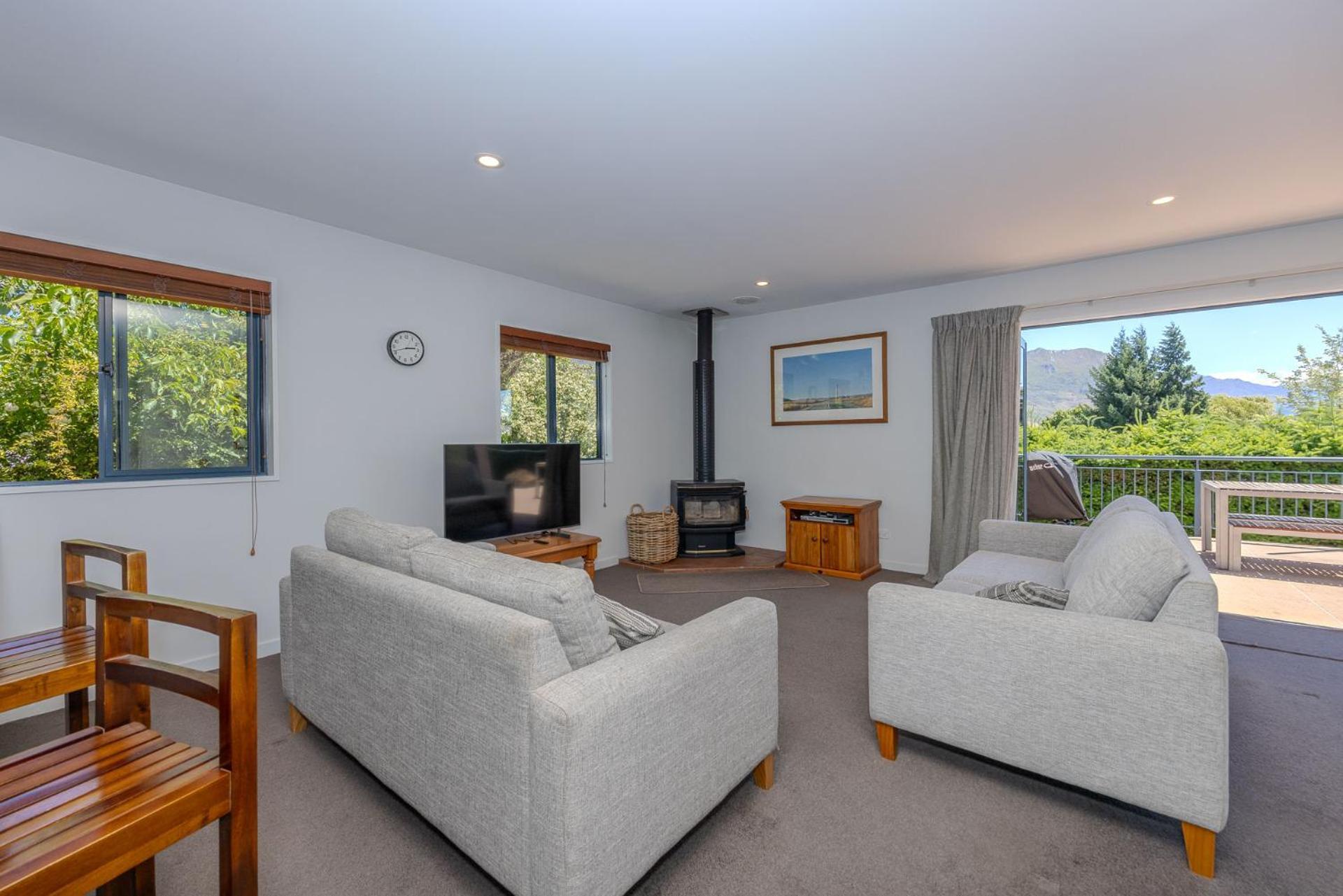 Holiday home Terrific Views On Totara Wanaka