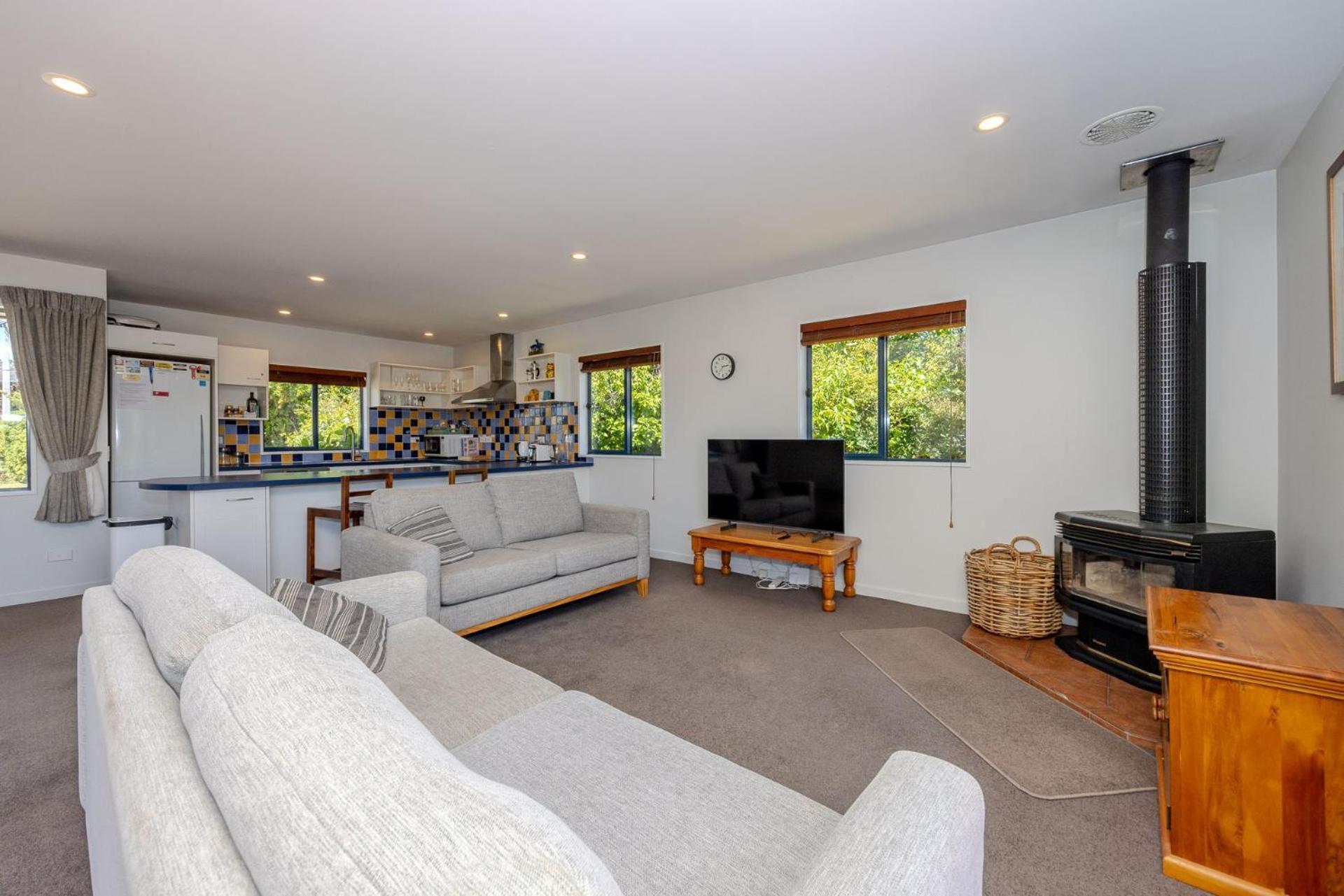 Terrific Views On Totara Holiday home Wanaka