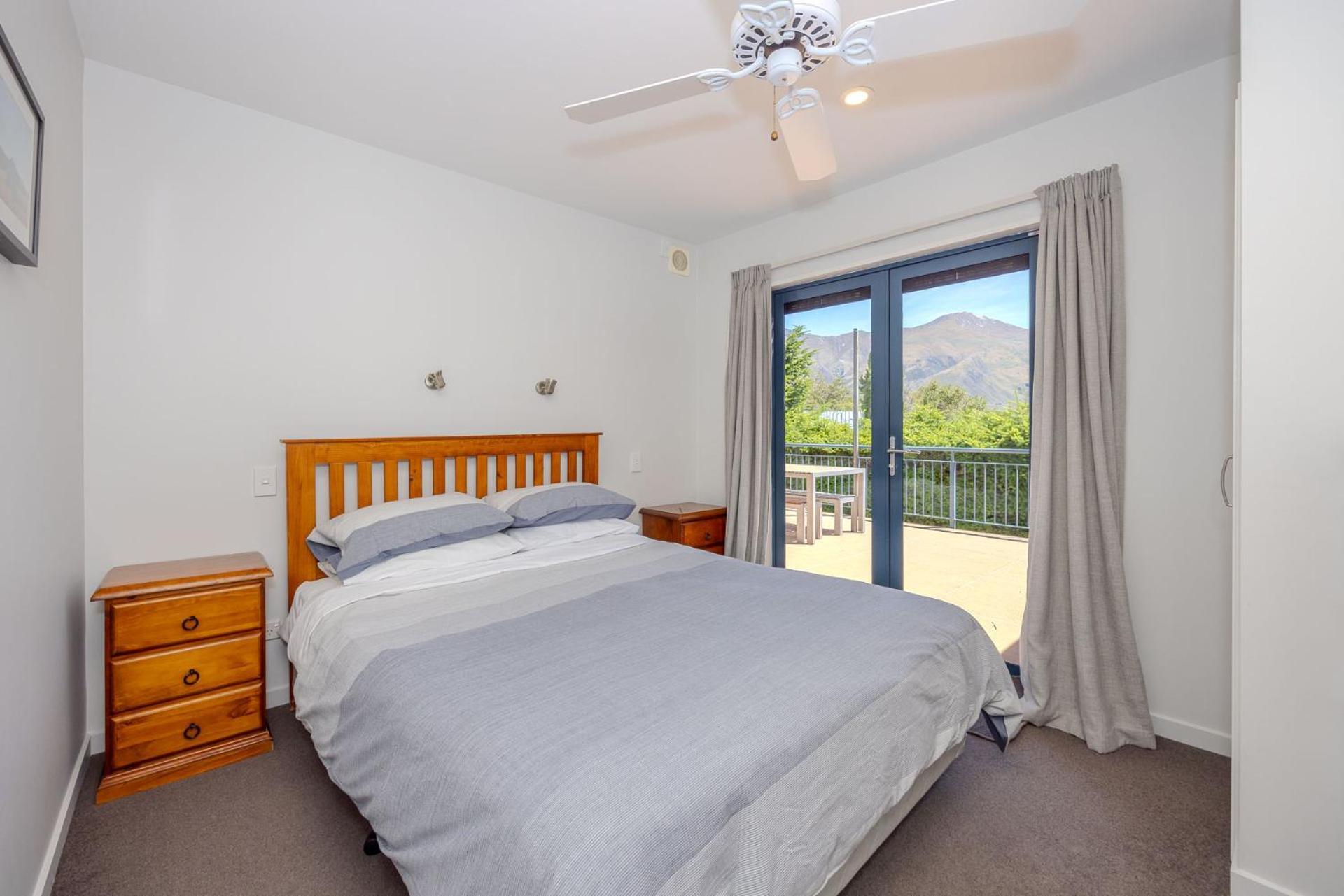 Terrific Views On Totara Wanaka